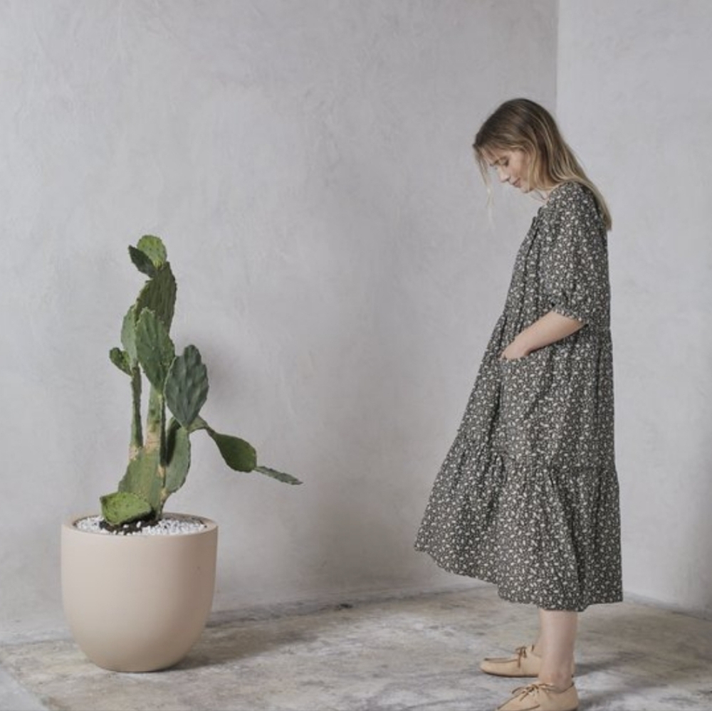 225. Esby Millie Phillipa Basil Ristra Floral Midi Dress
